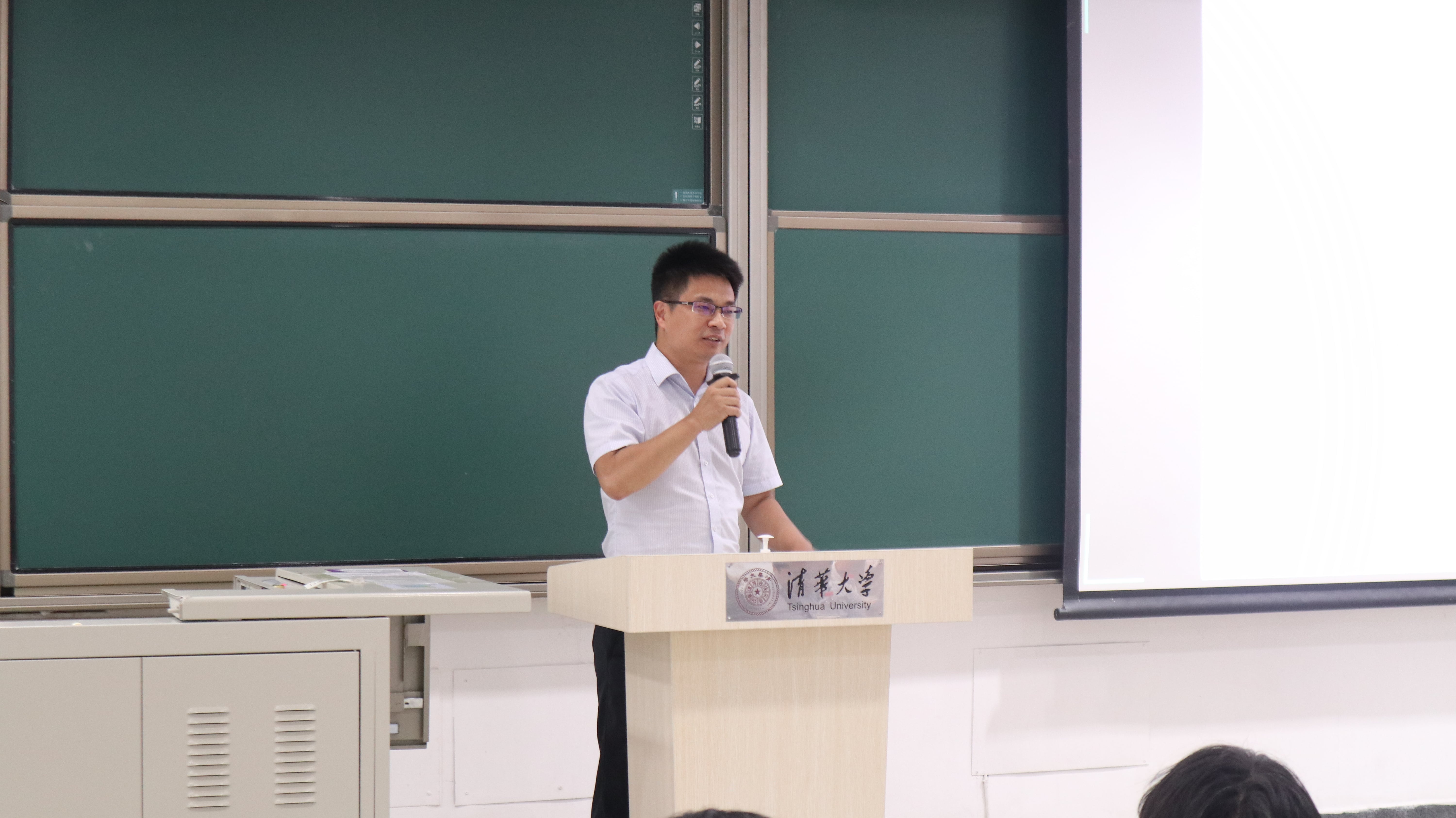 1631762624705031538.jpg 20210906-土木工程系暨建设管理系研究生迎新会-梁铭轩-王强发言-min.jpg