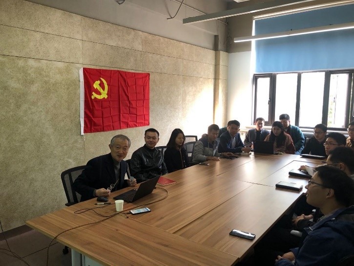 1597297506956012349.jpg 土硕17党支部邀请院党委书记方东平老师为支部成员讲党课.jpg
