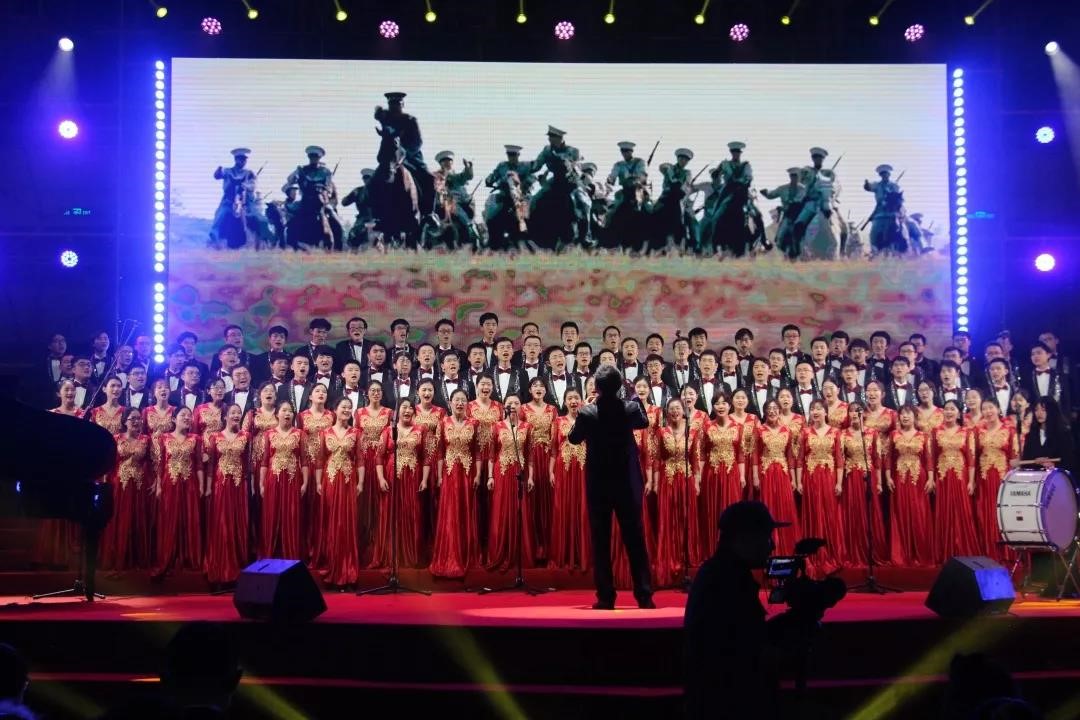 1597297977364019691.jpg 2019年研究生一二�九合唱比赛现场.jpg