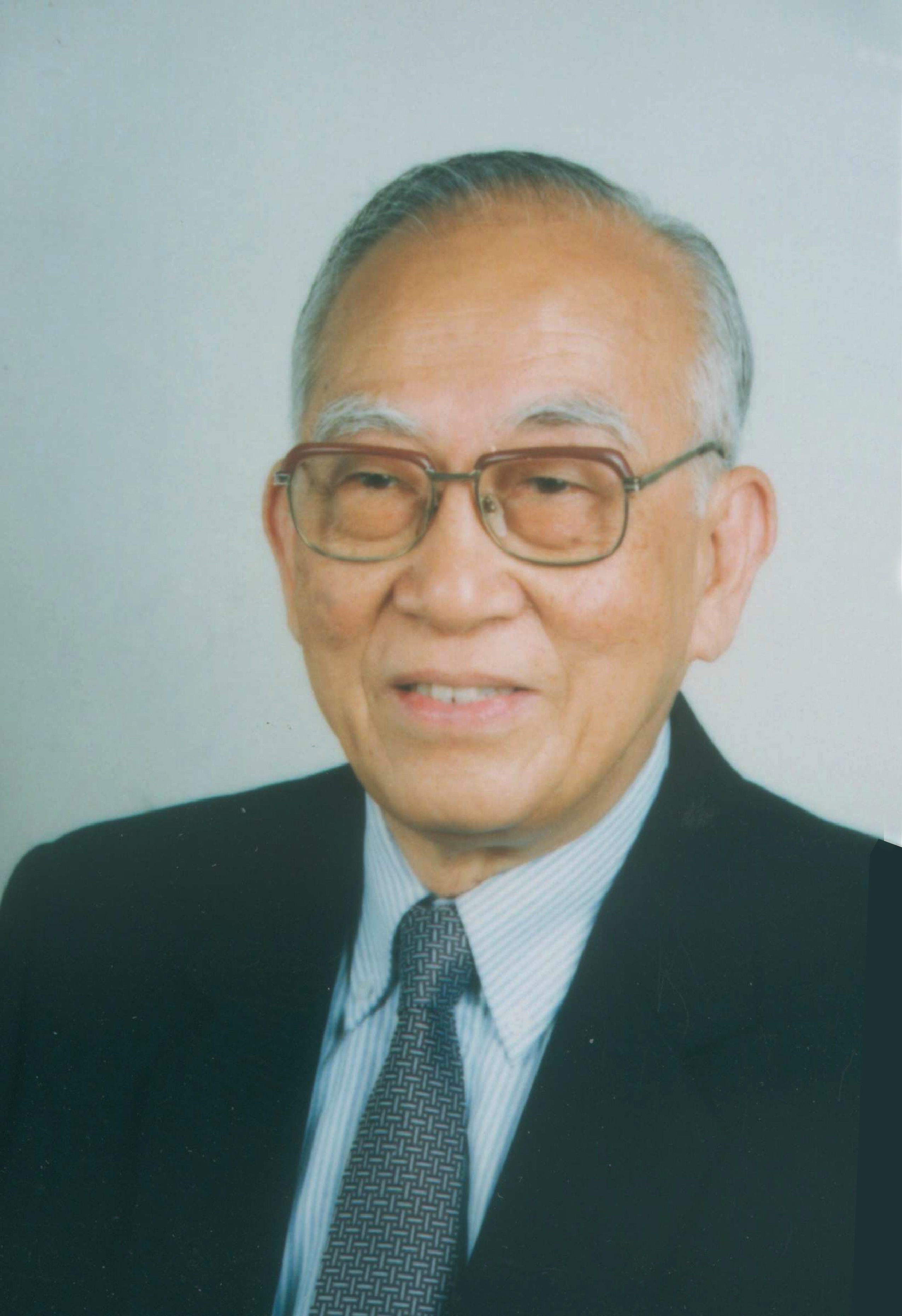 1571841181915021849.jpg 陈仲颐标准照.jpg